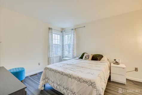 63 Renaissance Lane New Brunswick NJ 08901