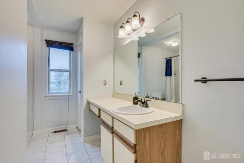 63 Renaissance Lane New Brunswick NJ 08901