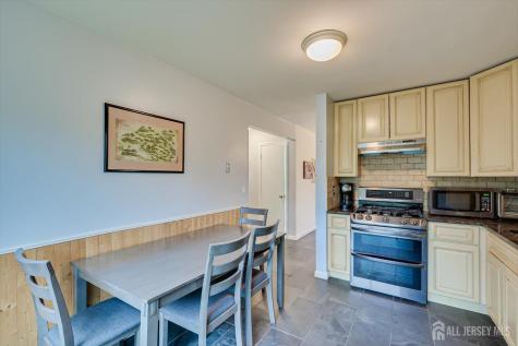63 Renaissance Lane New Brunswick NJ 08901
