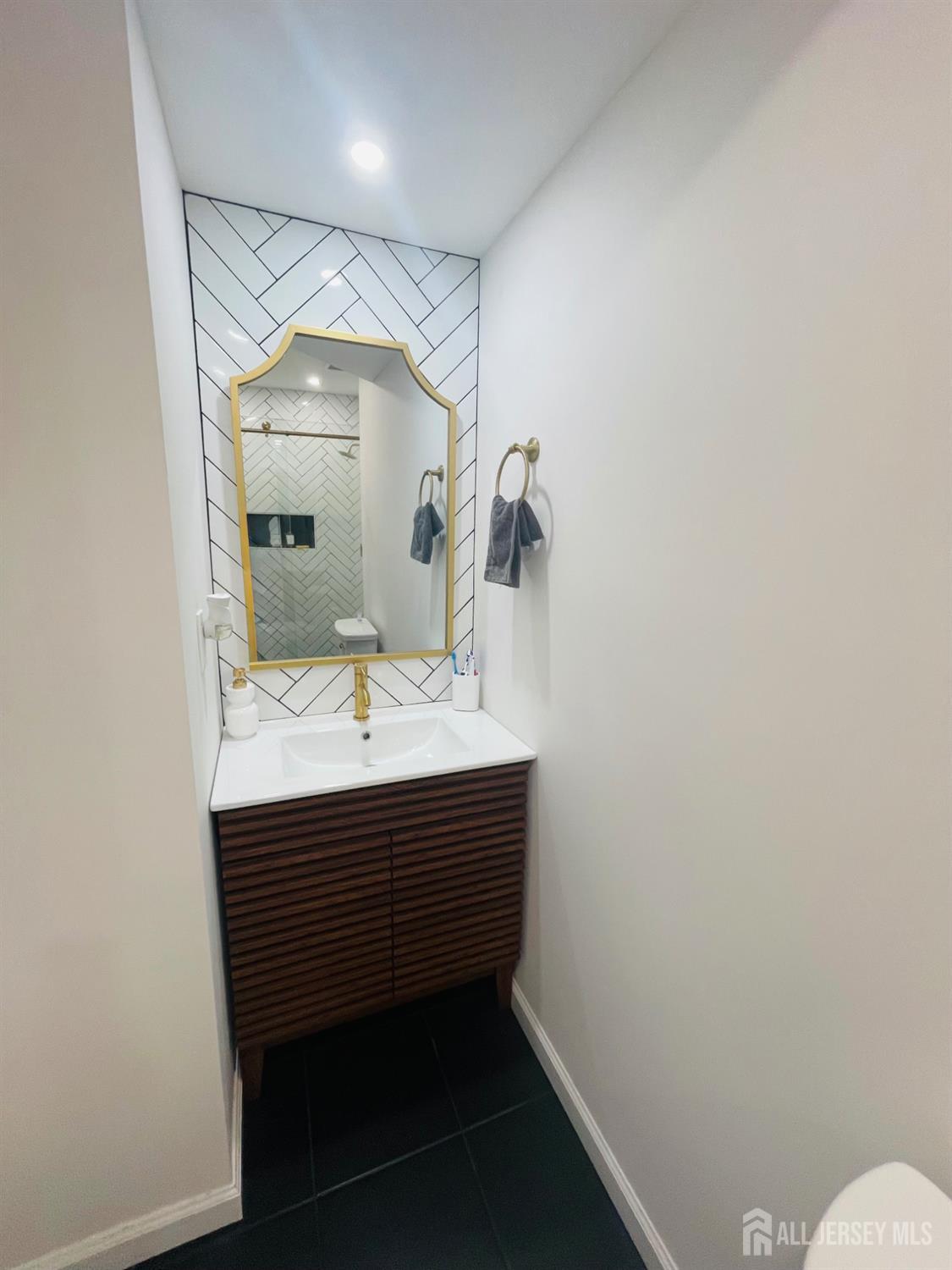 40 Fayette Street Perth Amboy NJ 08861