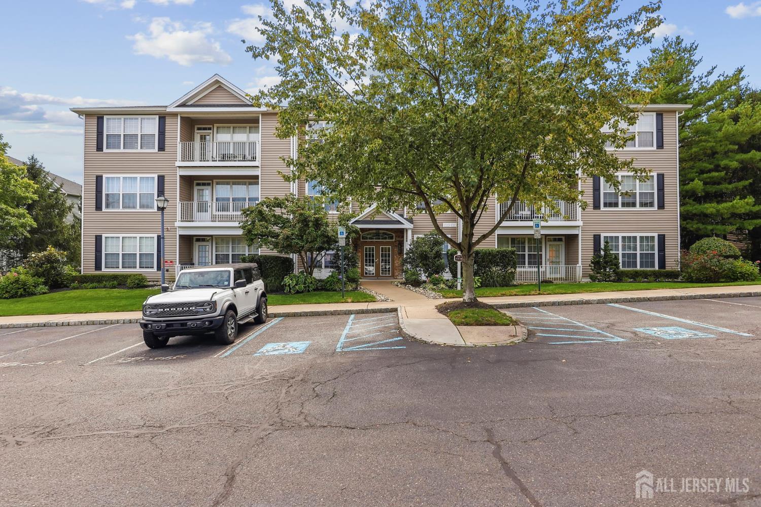 378 Saint Andrews Place Manalapan NJ 07726