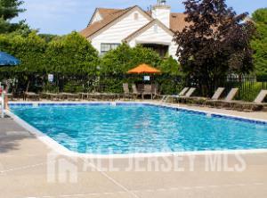 709 Sunshine Court Sayreville NJ 08859
