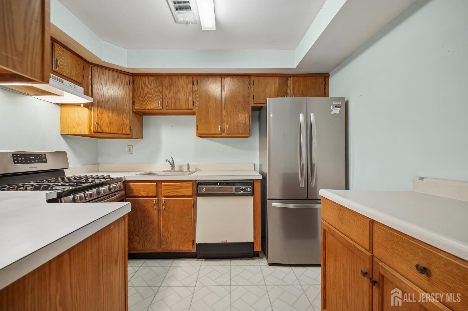 905 Montague Avenue Iselin NJ 08830