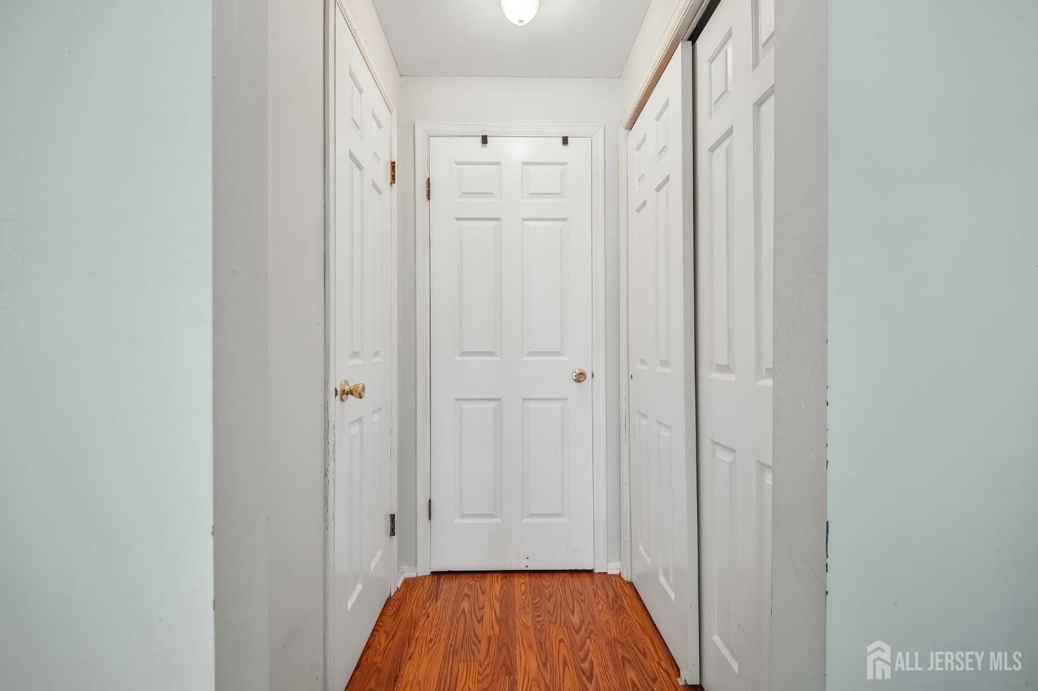 905 Montague Avenue Iselin NJ 08830