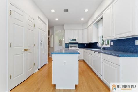 41 Sherwood Drive Monroe NJ 08831