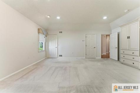 41 Sherwood Drive Monroe NJ 08831