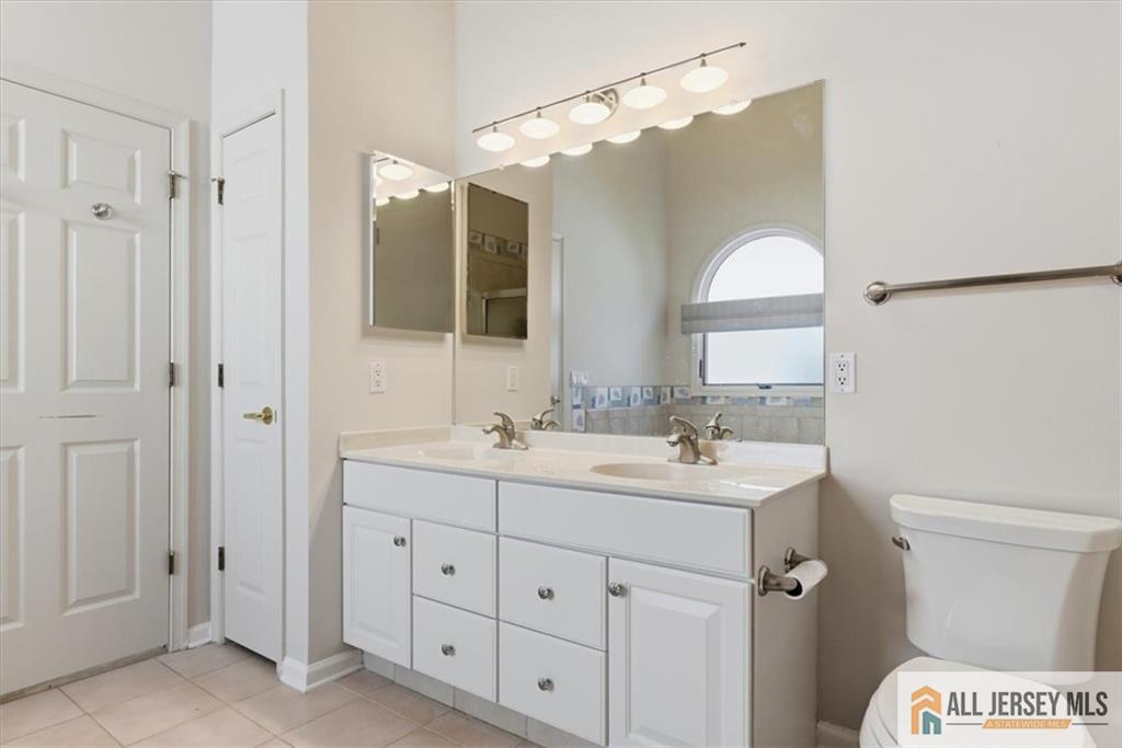 41 Sherwood Drive Monroe NJ 08831
