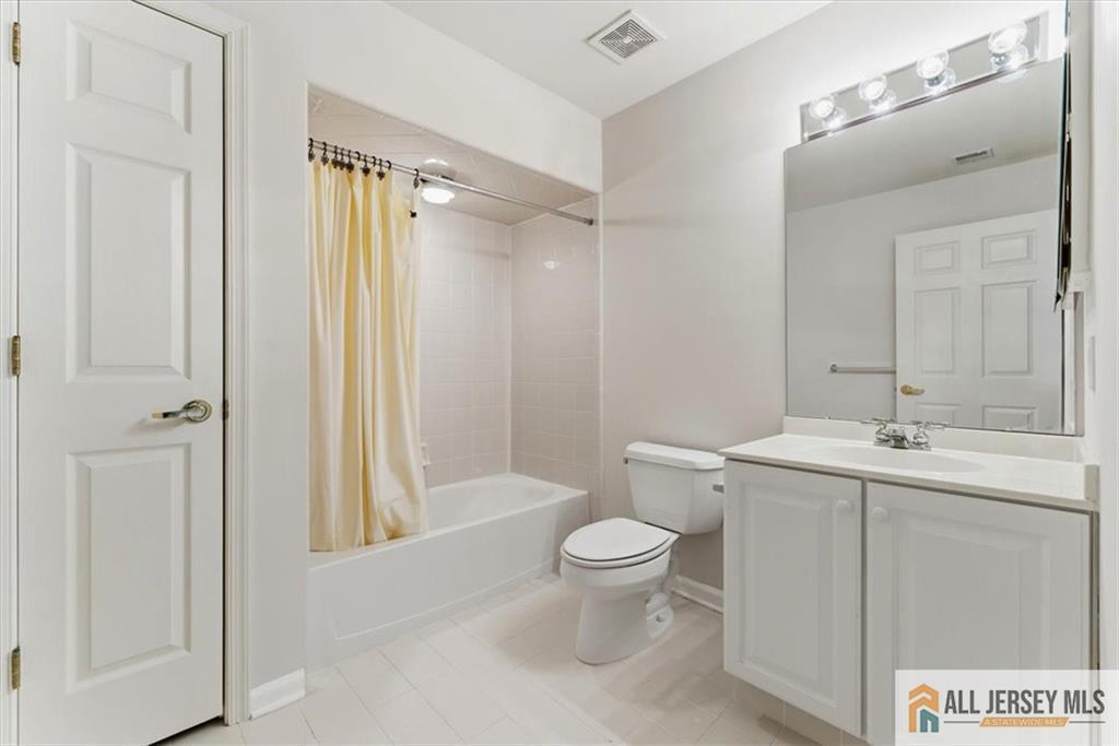 41 Sherwood Drive Monroe NJ 08831