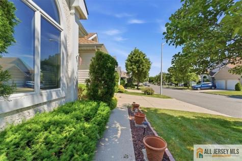41 Sherwood Drive Monroe NJ 08831