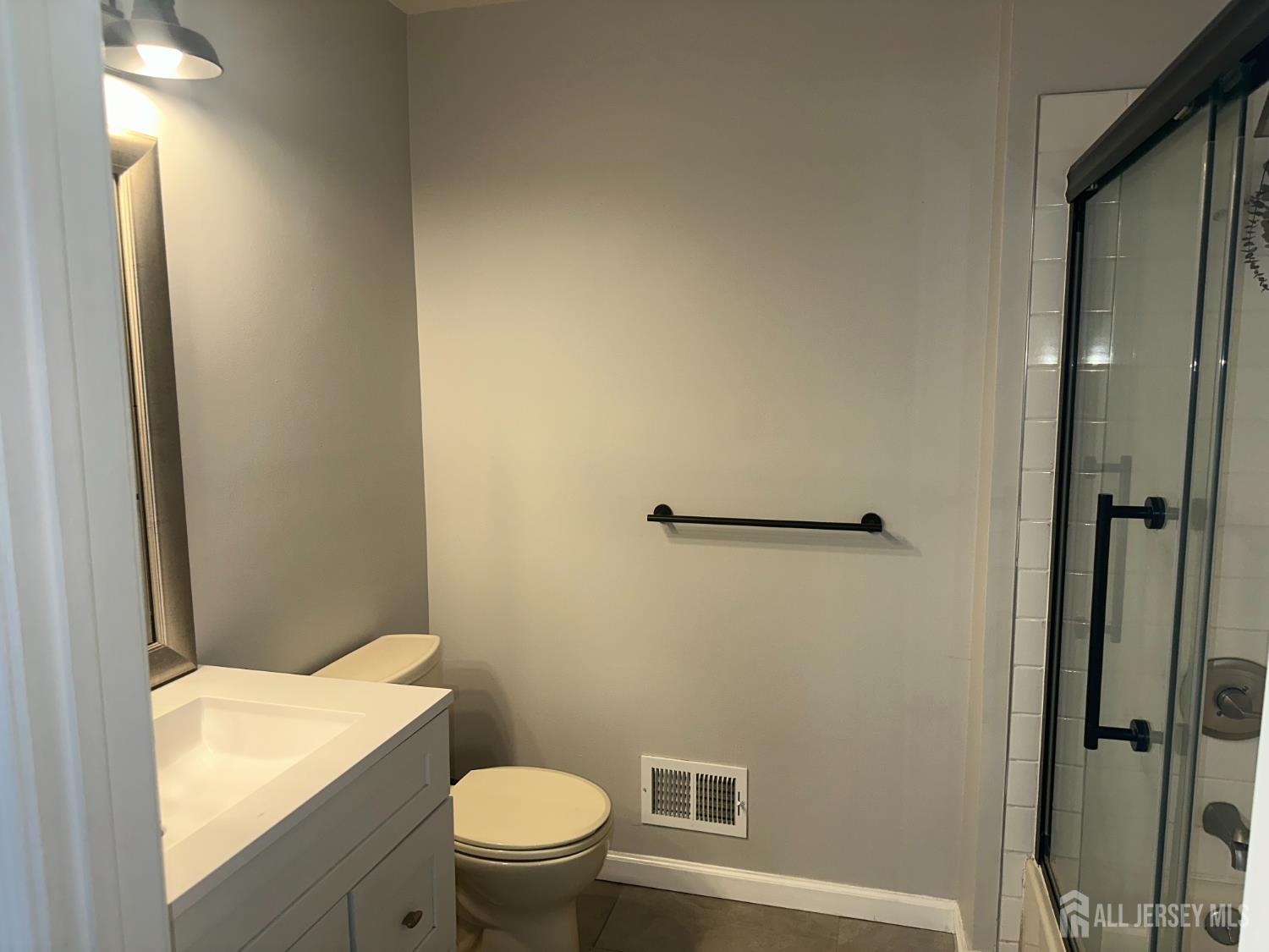 41 Brighton Way North Brunswick NJ 08902