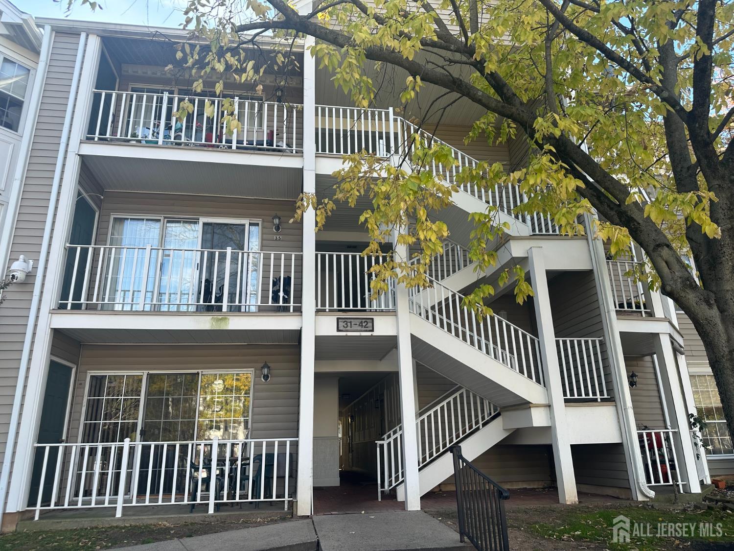 41 Brighton Way North Brunswick NJ 08902