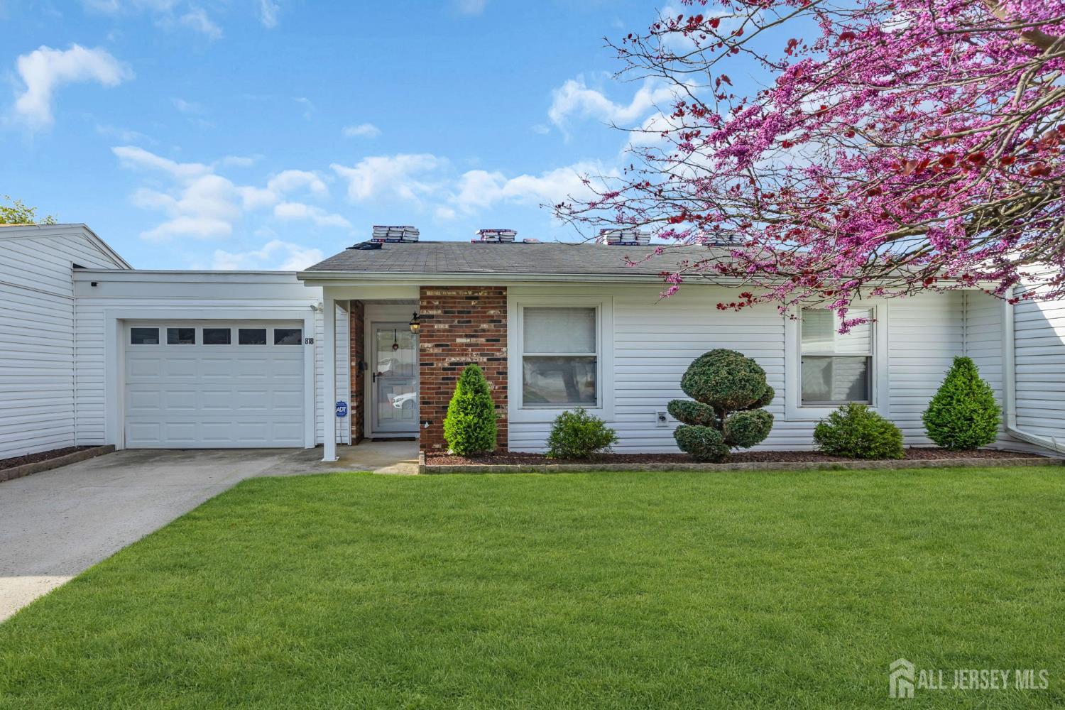81-B Banyan Plaza Monroe NJ 08831