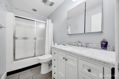81-B Banyan Plaza Monroe NJ 08831