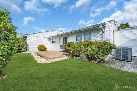 81-B Banyan Plaza Monroe NJ 08831