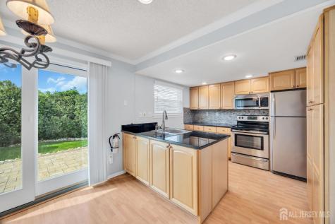 81-B Banyan Plaza Monroe NJ 08831