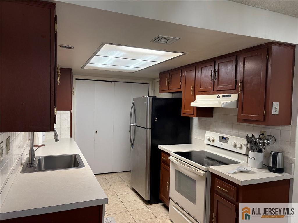 53 Juniper Plaza Monroe NJ 08831