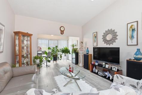 62 Wycoff Way E East Brunswick NJ 08816
