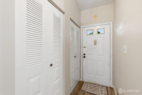 62 Wycoff Way E East Brunswick NJ 08816