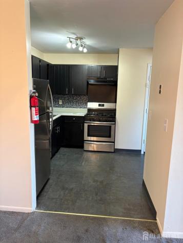 648 Cricket Lane Woodbridge Proper NJ 07095