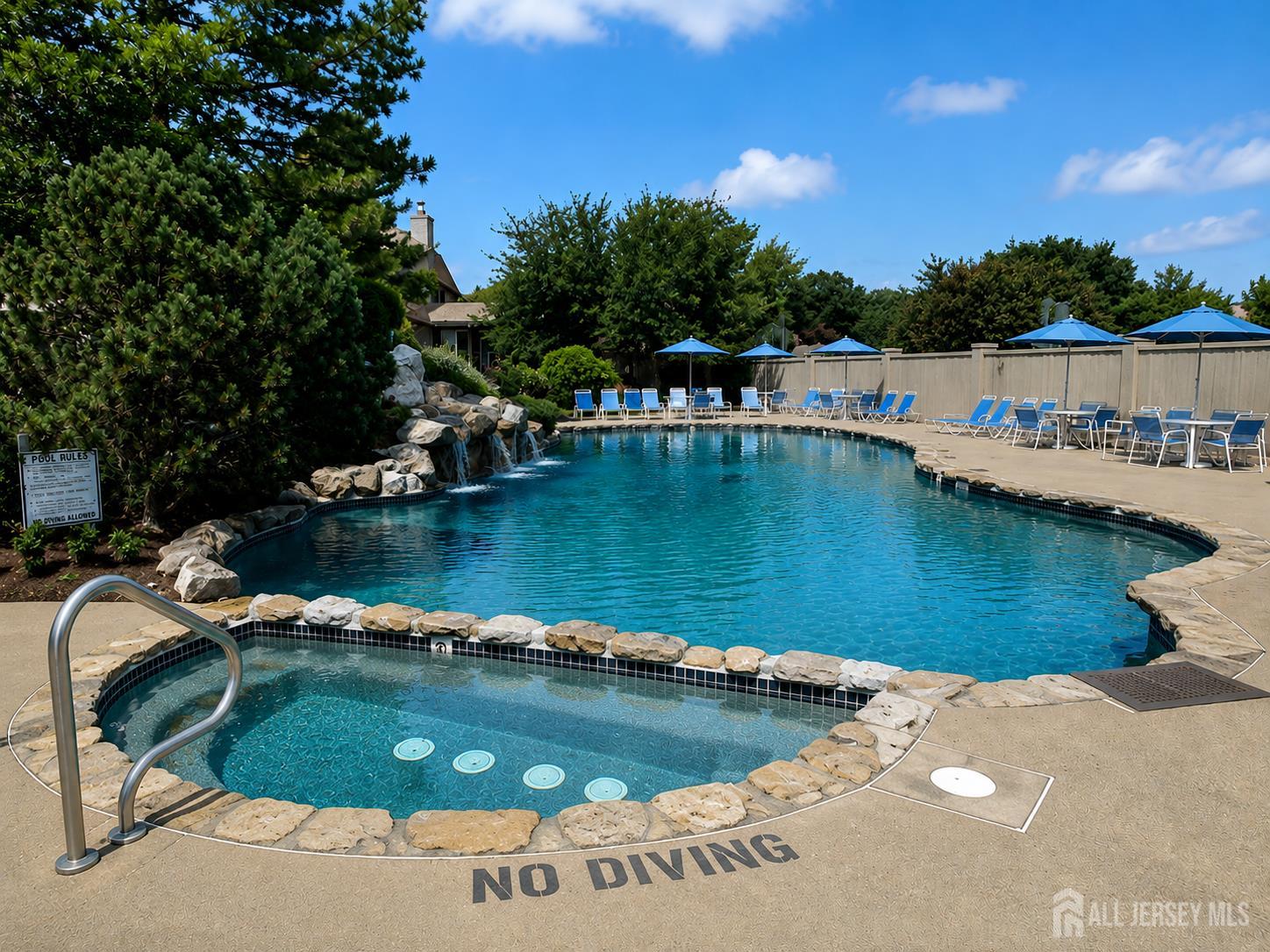 44 Park Gate Dr Drive Edison NJ 08820