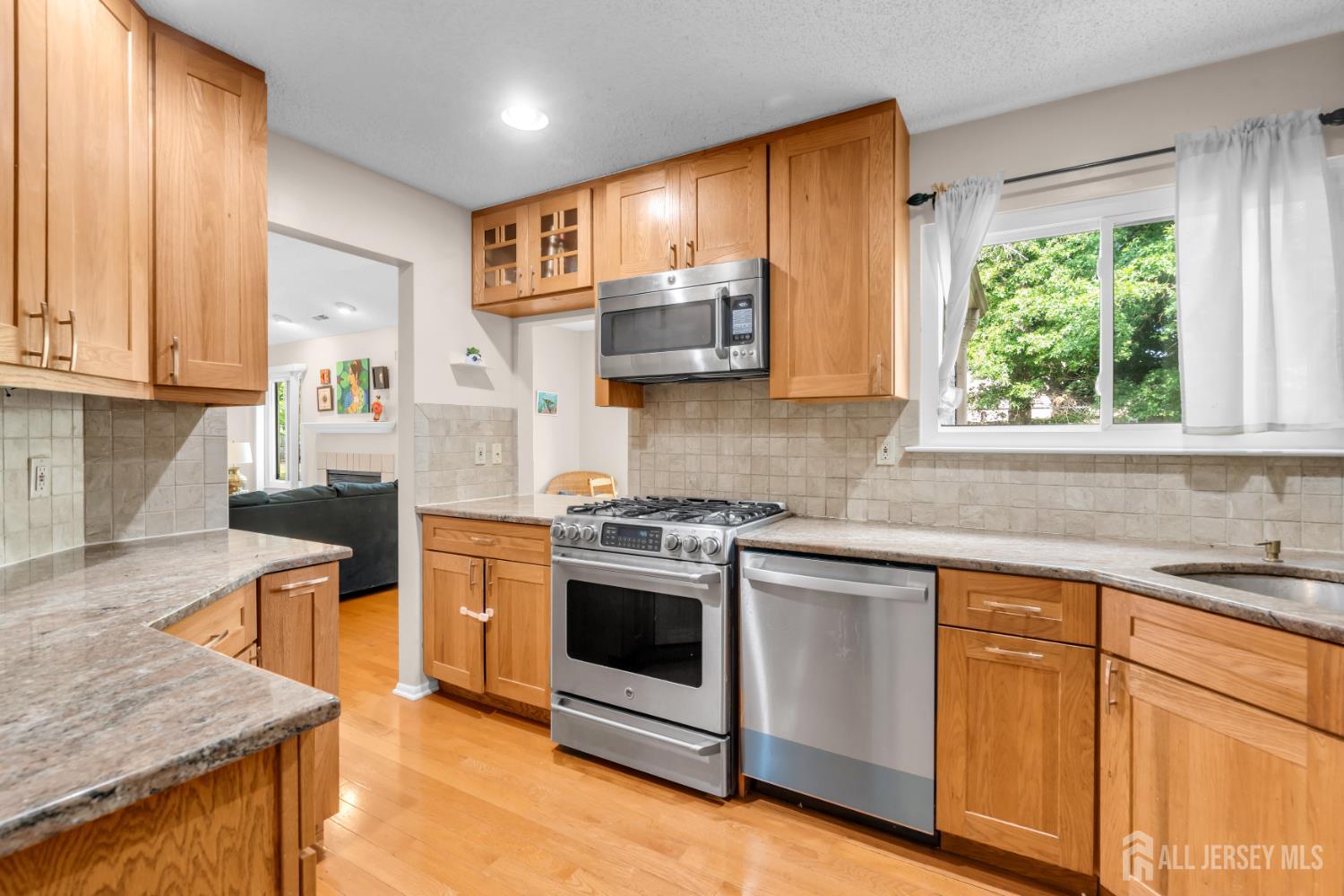 44 Park Gate Dr Drive Edison NJ 08820