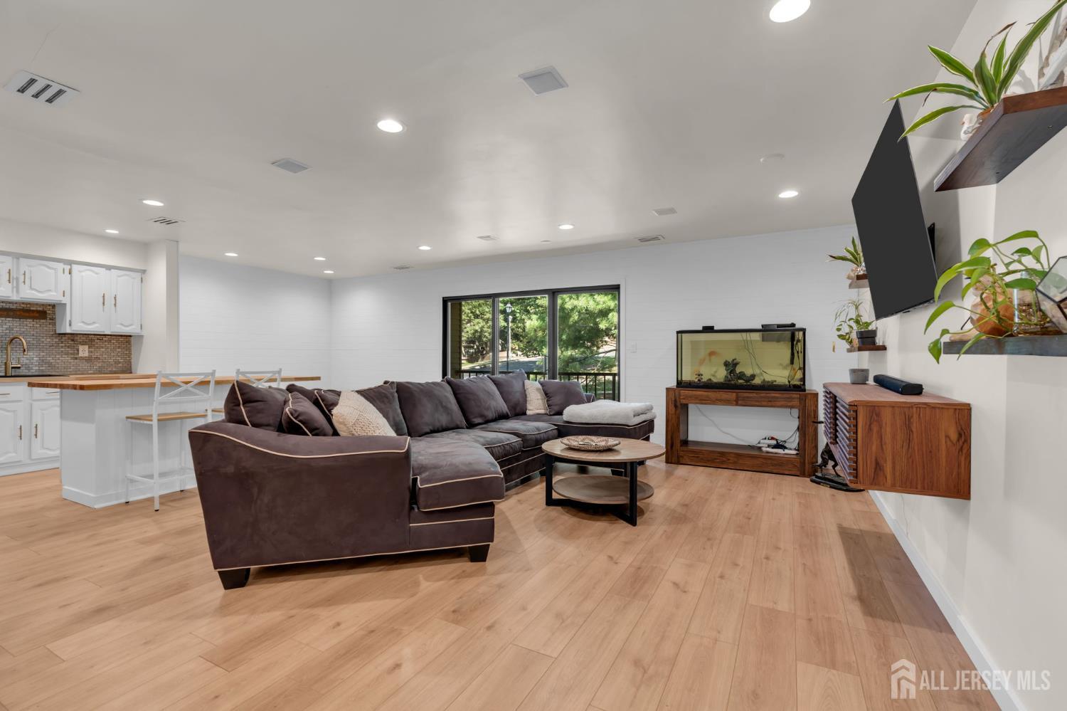 56 Inverness Court Matawan NJ 07747