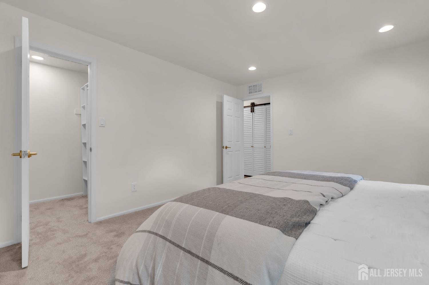 56 Inverness Court Matawan NJ 07747