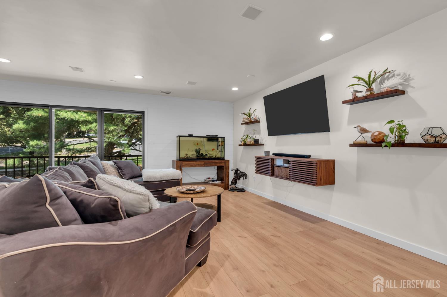 56 Inverness Court Matawan NJ 07747