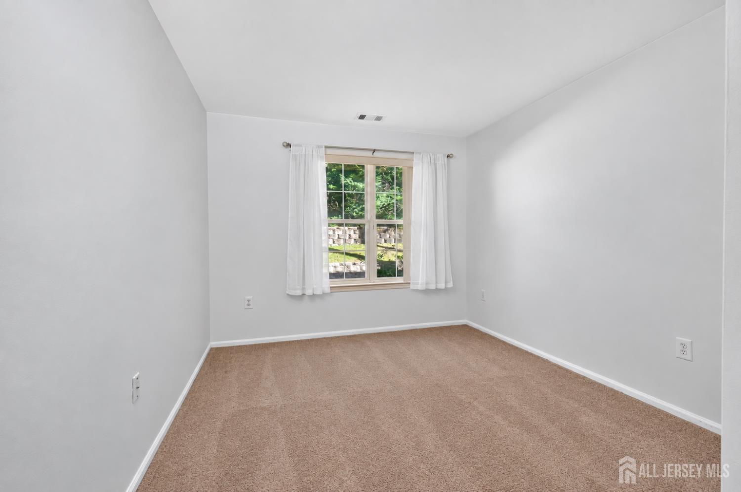 203 Cypress Lane East Brunswick NJ 08816