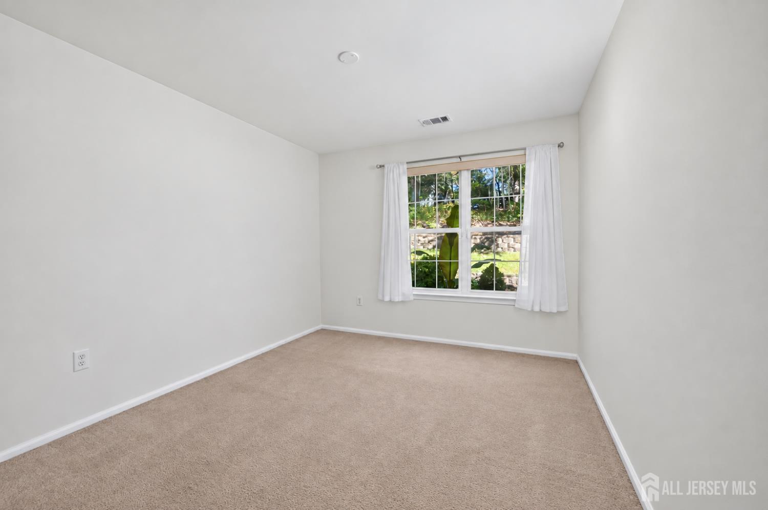 203 Cypress Lane East Brunswick NJ 08816