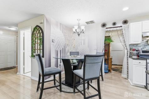 23 Prestwick Way Edison NJ 08820
