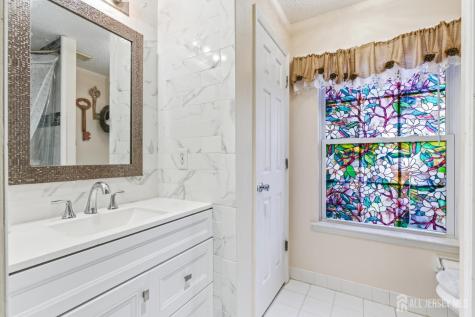 23 Prestwick Way Edison NJ 08820