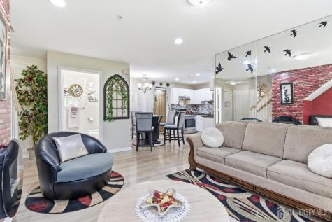 23 Prestwick Way Edison NJ 08820
