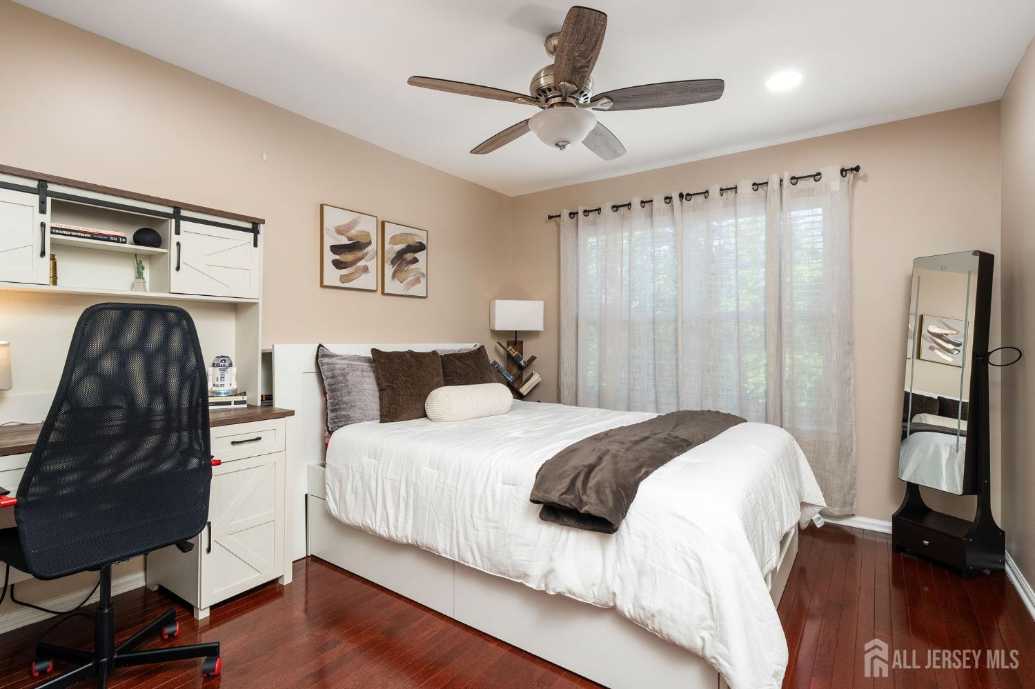 604 Creststone Circle South Brunswick NJ 08540