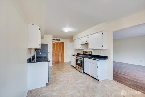 707 Edison Glen Terrace Edison NJ 08837