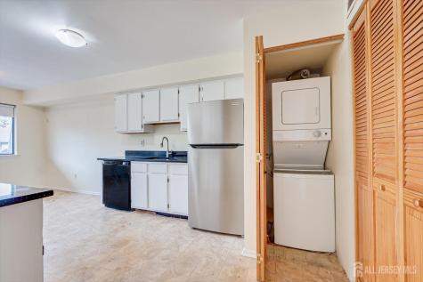 707 Edison Glen Terrace Edison NJ 08837