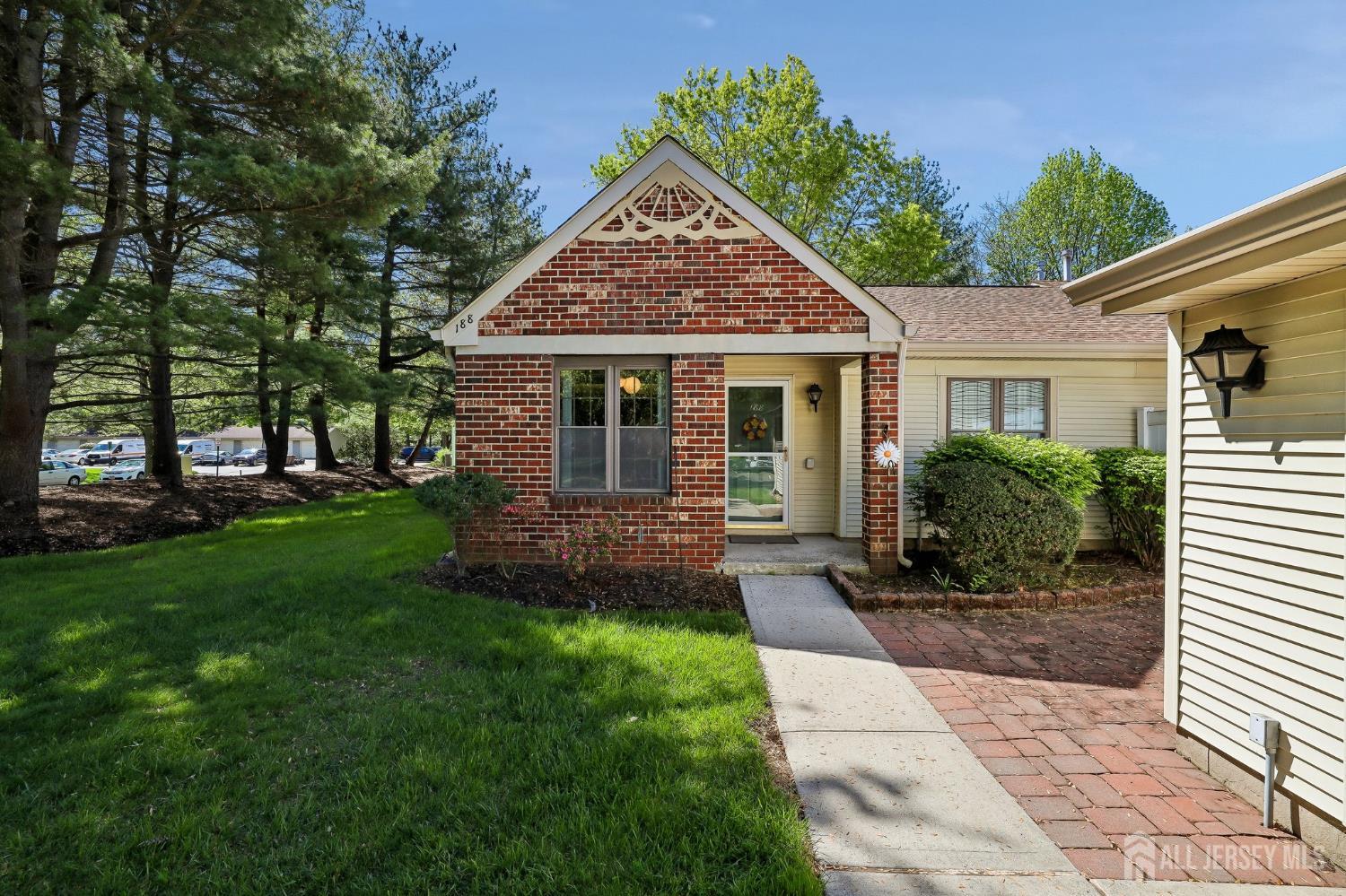 188 W Wycoff Way East Brunswick NJ 08816