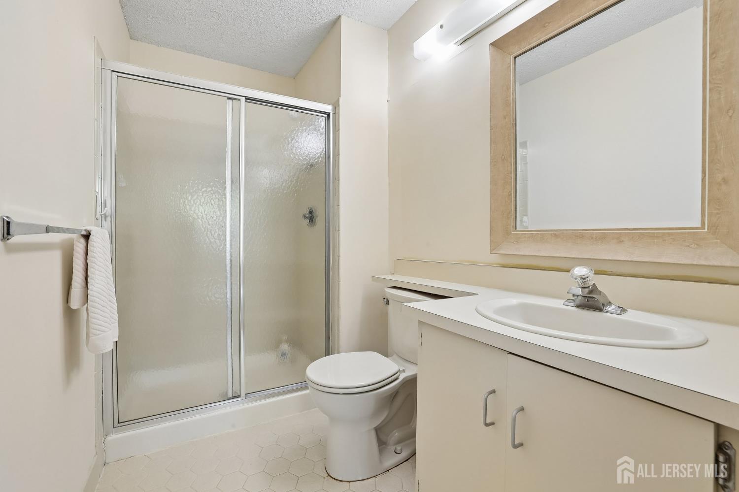 188 W Wycoff Way East Brunswick NJ 08816