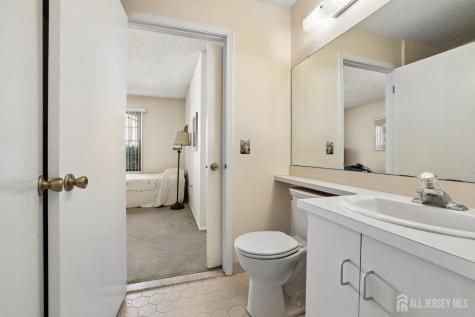 188 W Wycoff Way East Brunswick NJ 08816