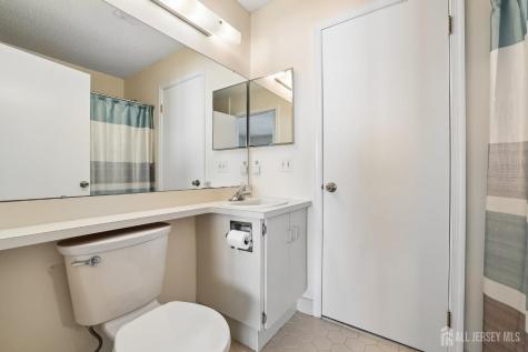 188 W Wycoff Way East Brunswick NJ 08816