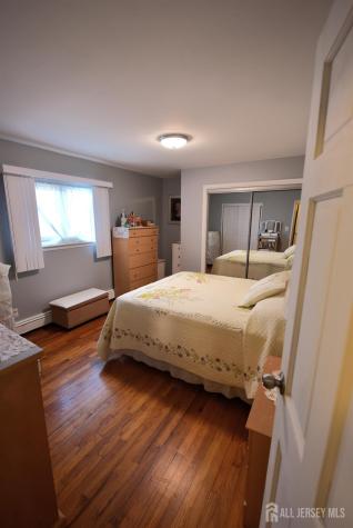 2215 Grand Avenue Bergenfield NJ 07047