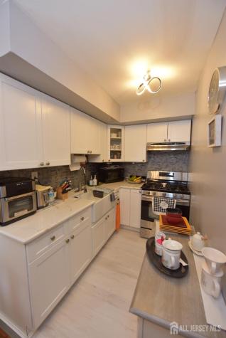 2215 Grand Avenue Bergenfield NJ 07047