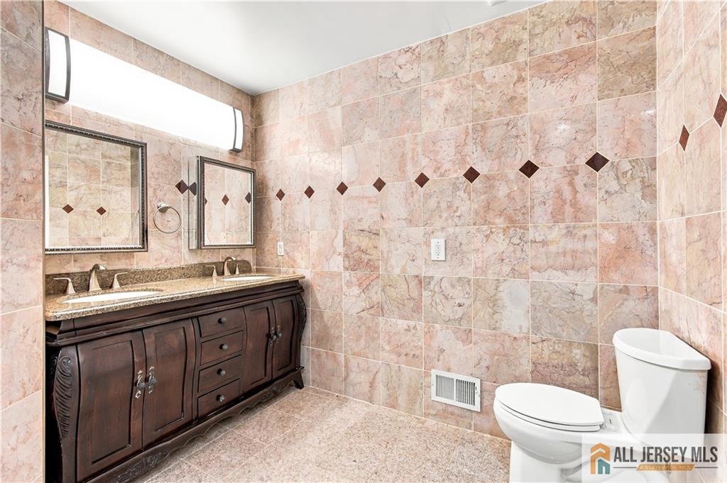 98 Orion Road Piscataway NJ 08854
