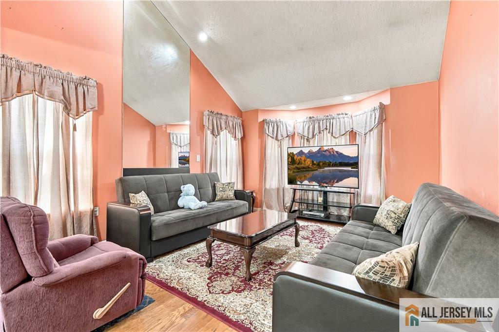 98 Orion Road Piscataway NJ 08854