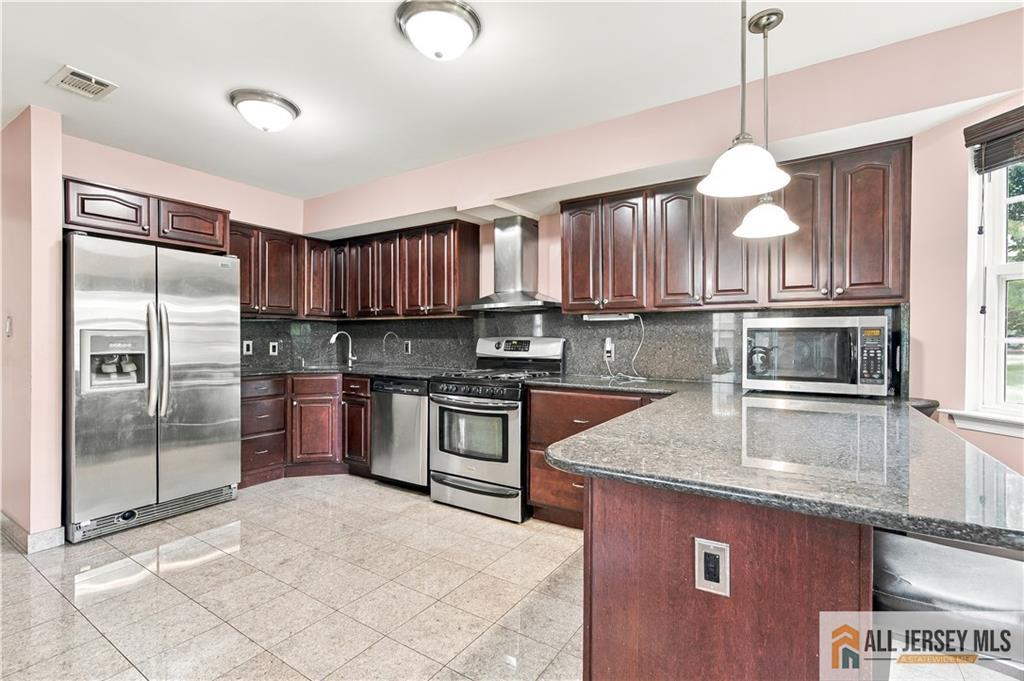98 Orion Road Piscataway NJ 08854