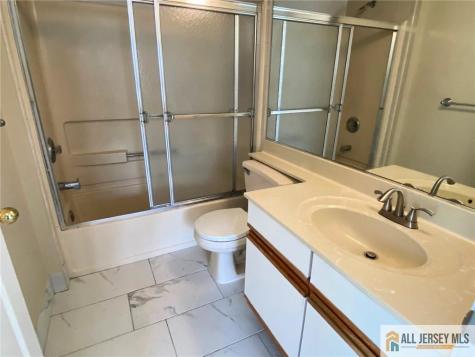 121 Waterford Drive Edison NJ 08817