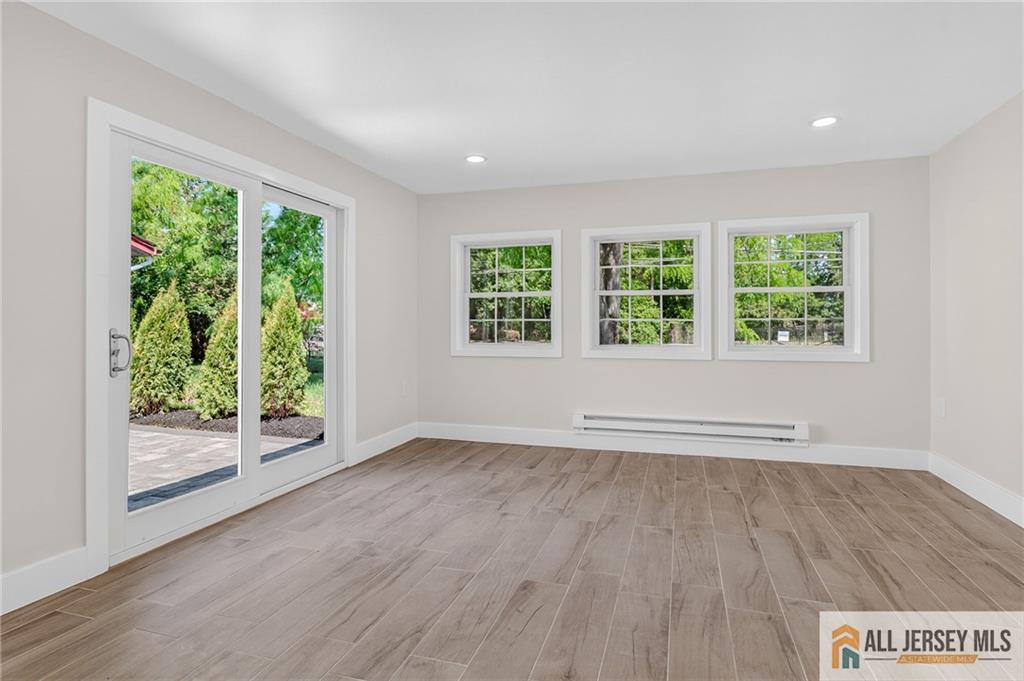 131 Balsam #c Plaza Monroe NJ 08831