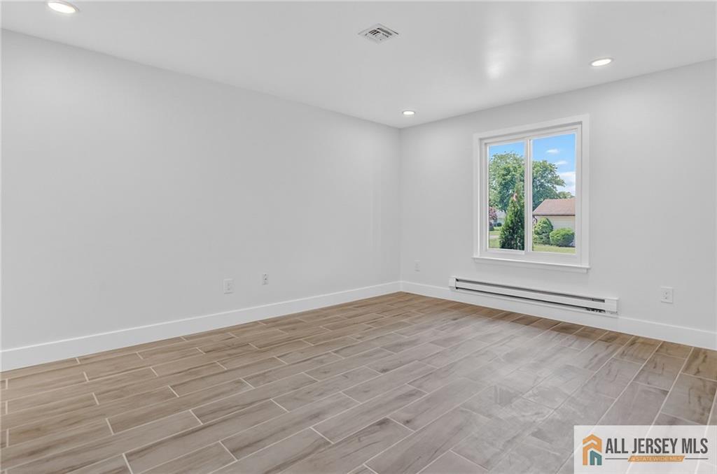 131 Balsam #c Plaza Monroe NJ 08831