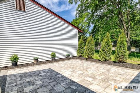 131 Balsam #c Plaza Monroe NJ 08831