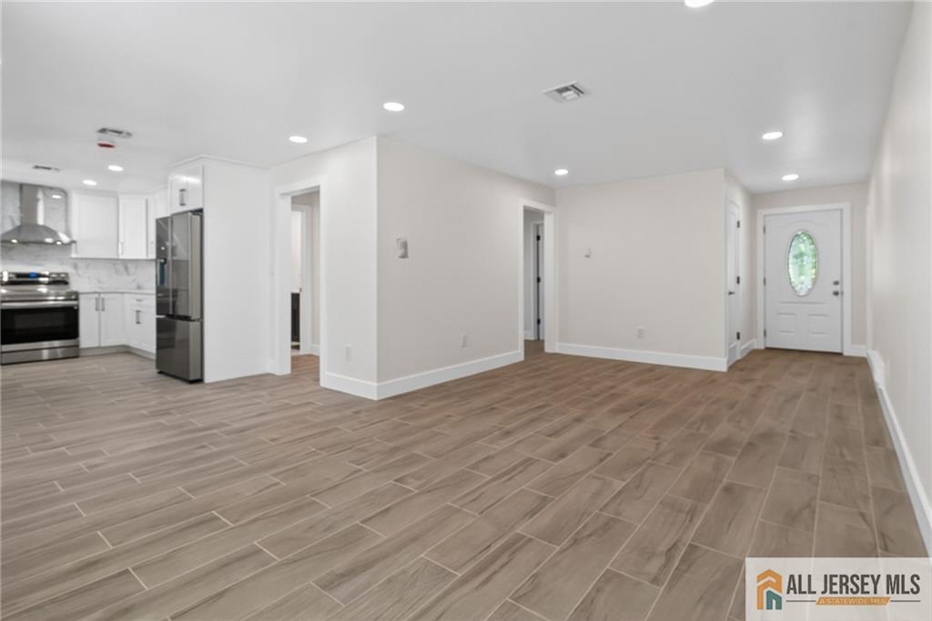 131 Balsam #c Plaza Monroe NJ 08831